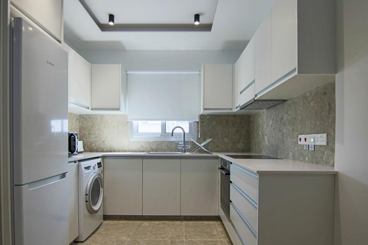 Appartamento Phaedrus Living: Seaside Luxury Flat Lighthouse 69 Paphos Esterno foto
