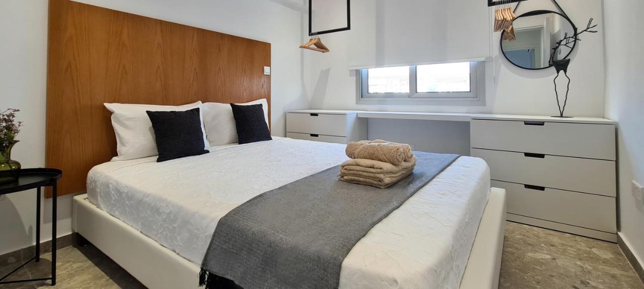 Appartamento Phaedrus Living: Seaside Luxury Flat Lighthouse 69 Paphos Esterno foto